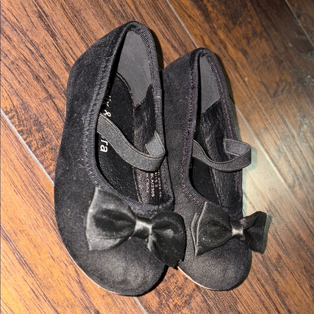 Black Baby Shoes with Bow